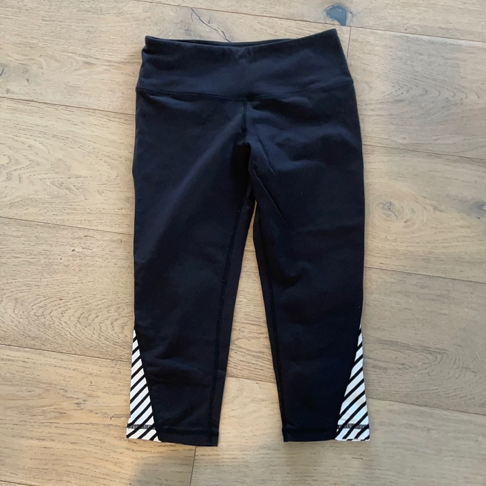 Glyder black capris